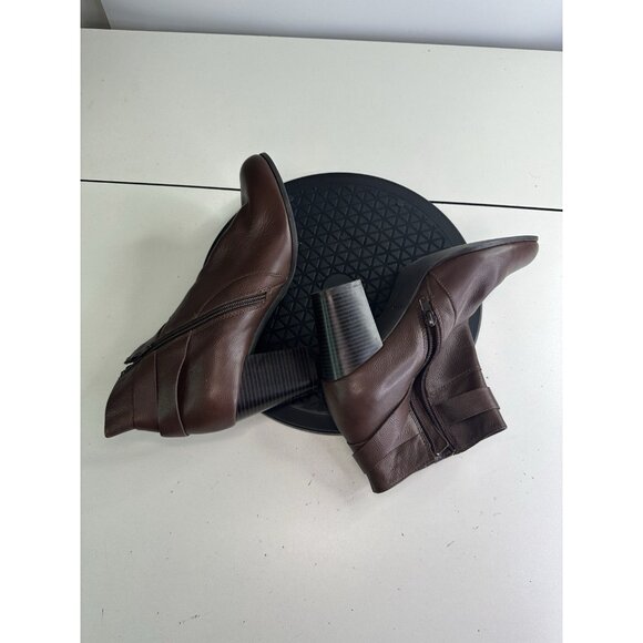 DAMAGED Cole Haan Grand OS Women's Sz 8.5 Brown Leather Zip Ankle Boots W02757 - Picture 4 of 14